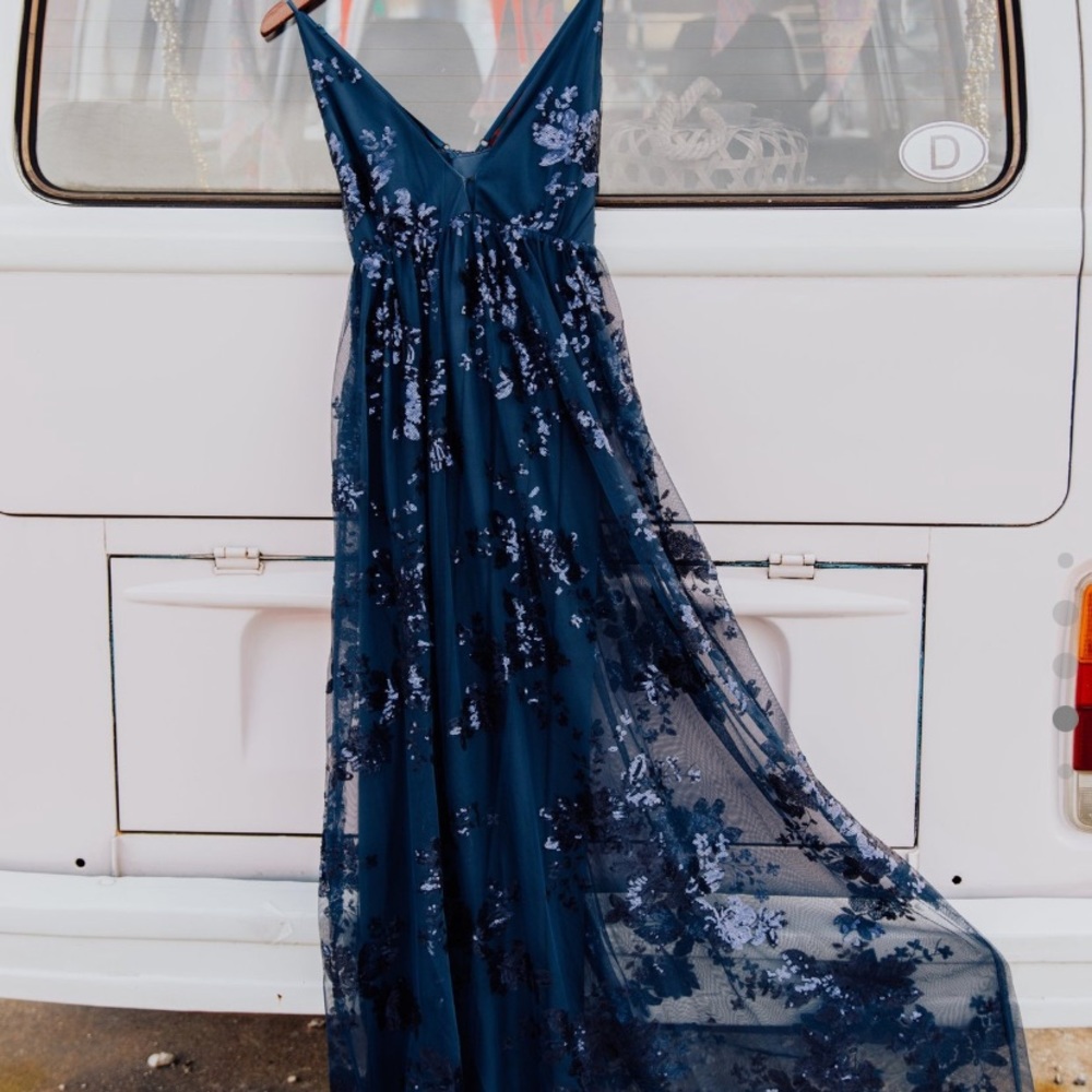 The PHILOMENA - NAVY SEQUIN FORMAL DRESS